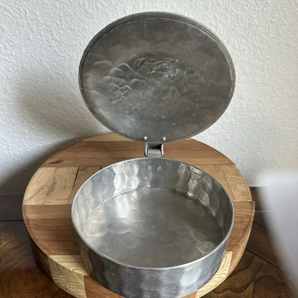 VTG Everlast Metal‎ Hand Forged Hammered Aluminum Flip Pan 10.8 in Silent Butler
